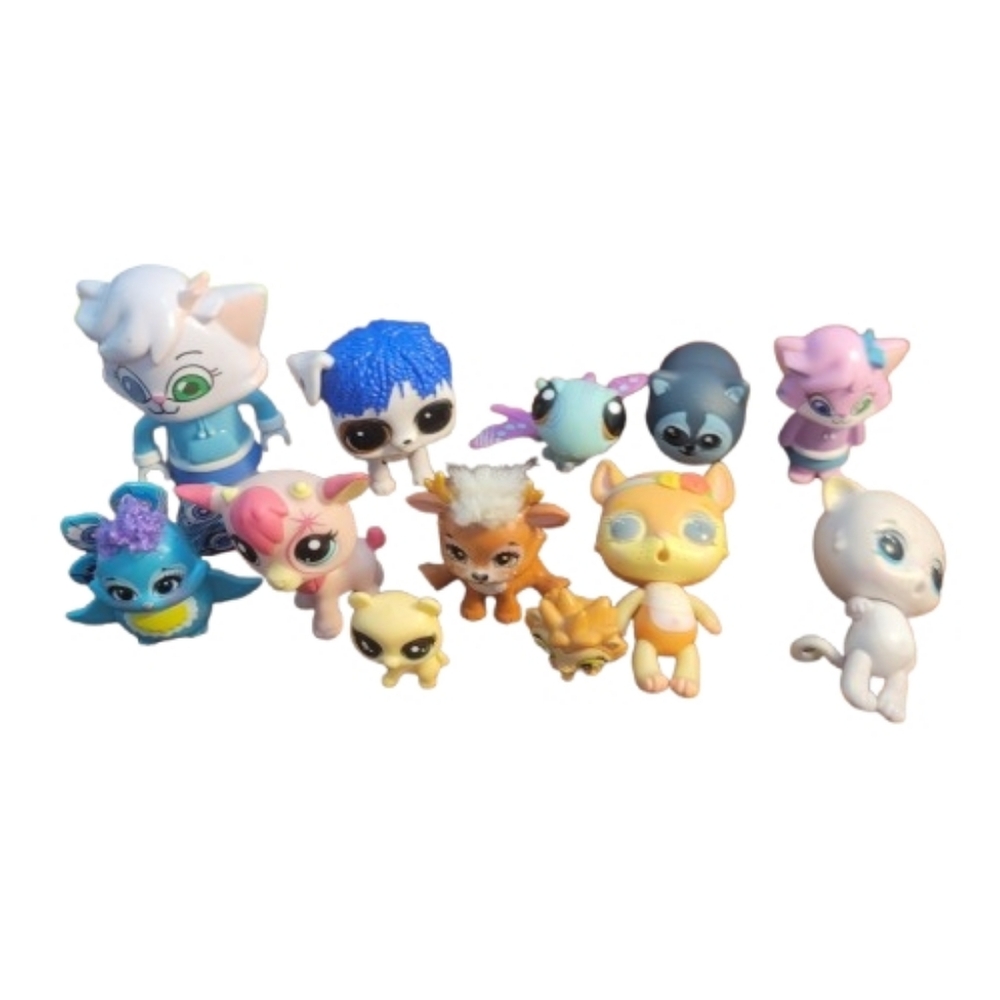 Bag of Animals Lot Of Colorful Animal Figurine Big Beautiful Eyes Set Of 11